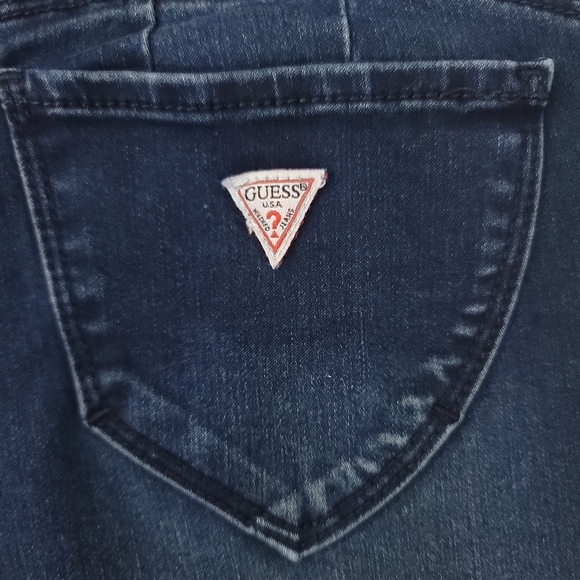 Guess - Picture 7 of 10